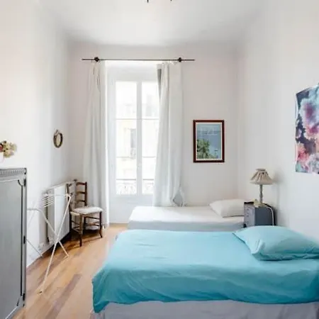 Kwatera prywatna Chez L'habitant, Calme, 10 Mins De La Plage, Douche Et Wc Privatifs *