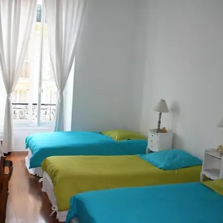 Chez L'habitant, Calme, 10 Mins De La Plage, Douche Et Wc Privatifs منزل للإقامة نيس