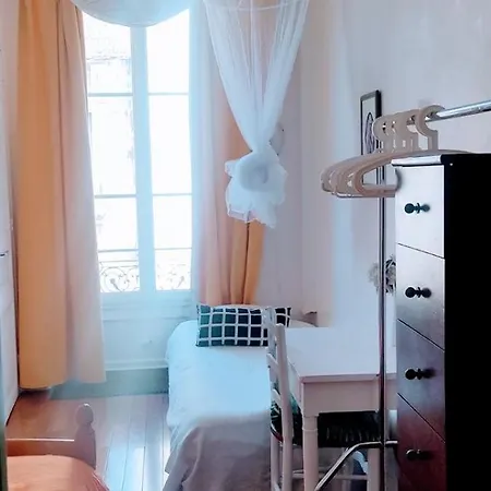 منزل للإقامة Chez L'habitant, Calme, 10 Mins De La Plage, Douche Et Wc Privatifs